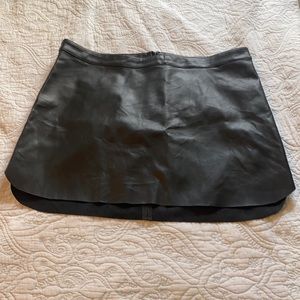Leather look mini skirt 2x